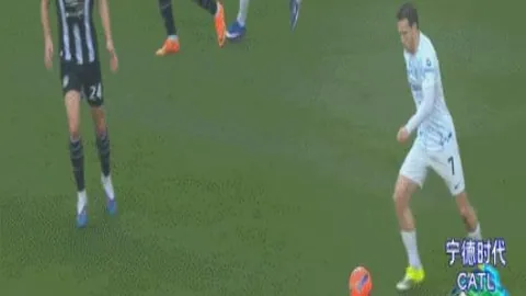 “激情对决！免费观战，华盛顿奇才VS洛杉矶快船巅峰之战不容错过！”